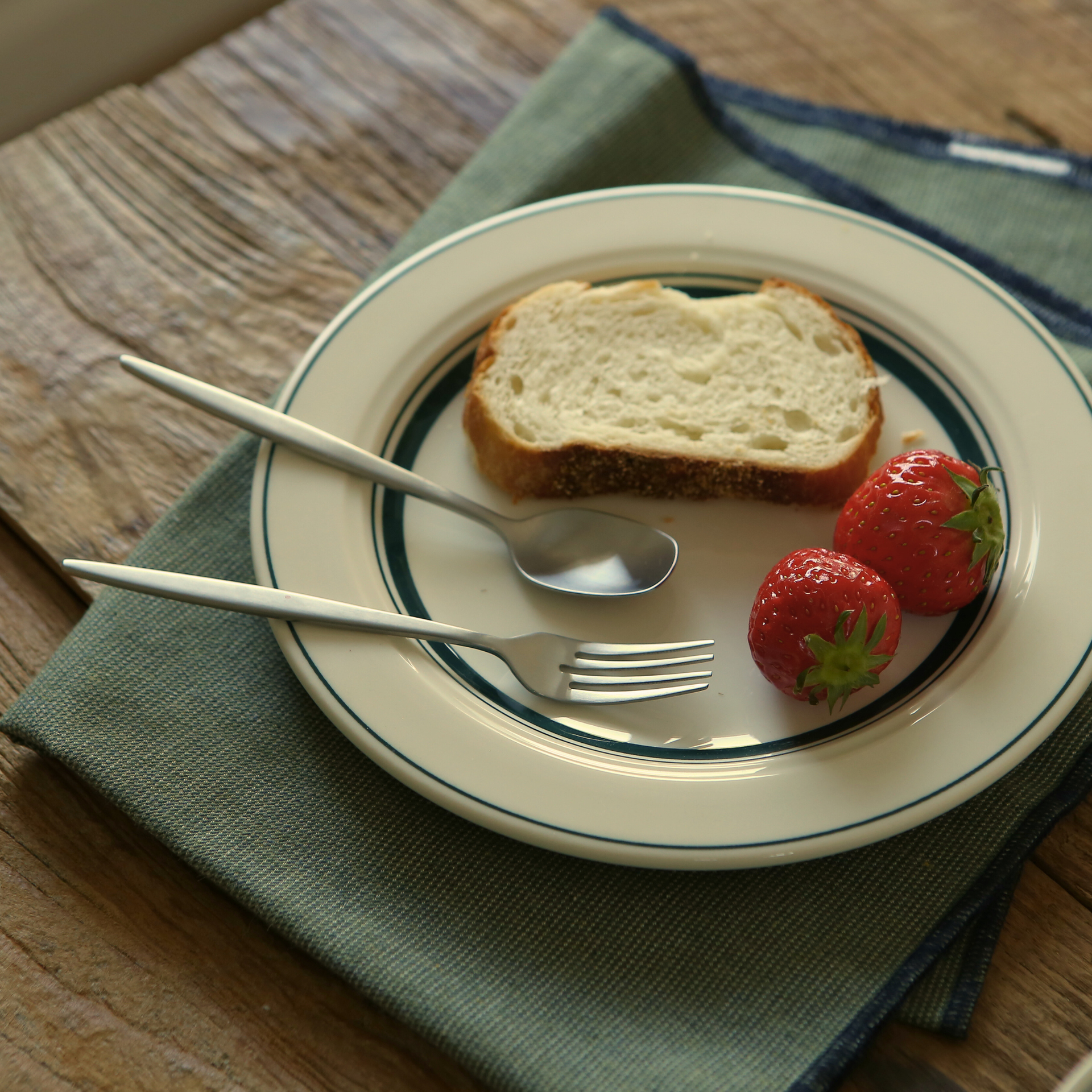 NOUVEAU ティーフォーク